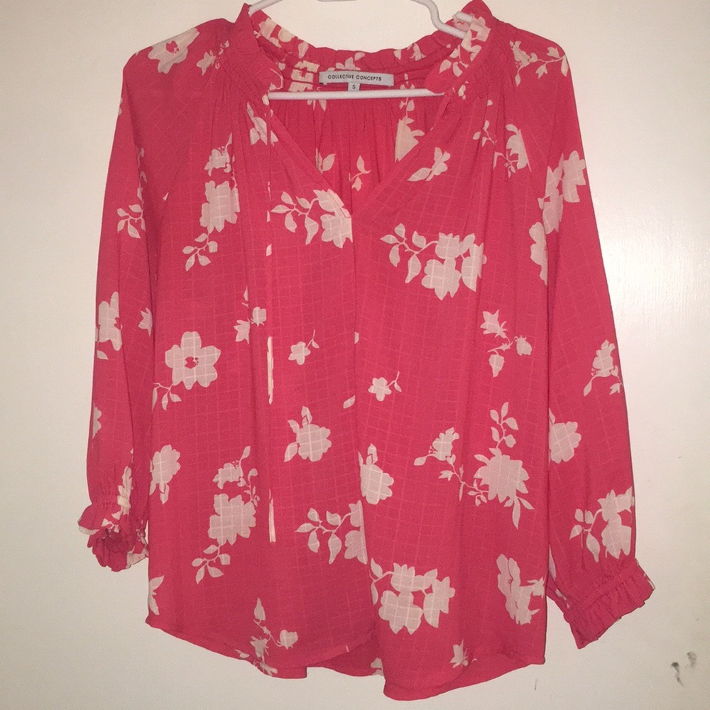Coral floral blouse, 3/4 length sleeves